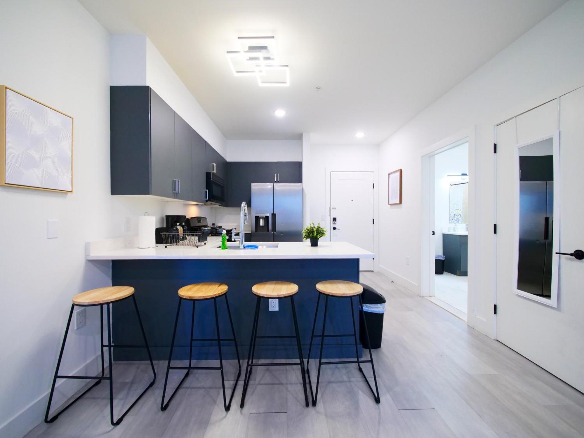 New Modern Serenity- 2br Retreat Near New York *