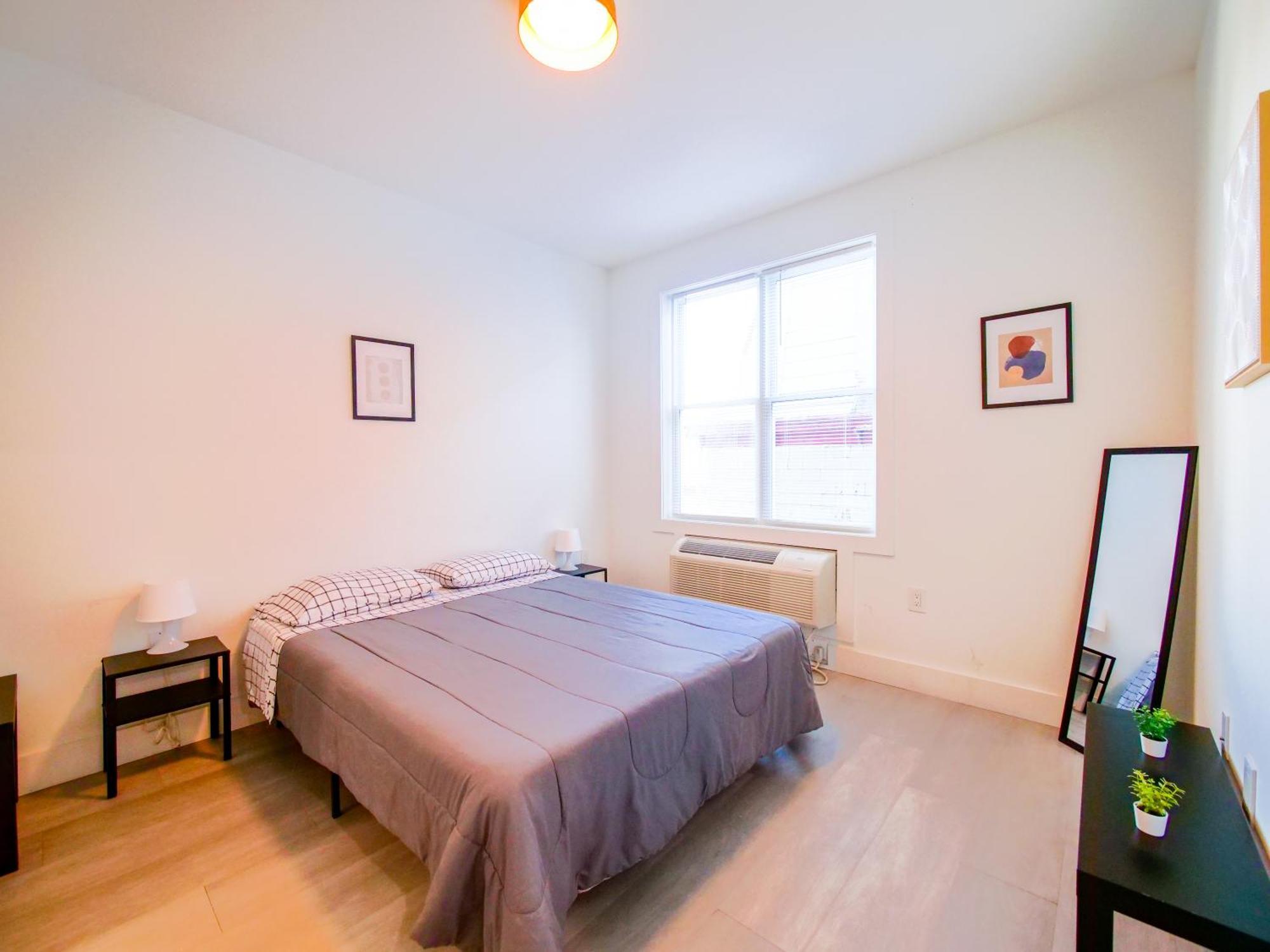 New Modern Serenity- 2br Retreat Near New York Bayonne